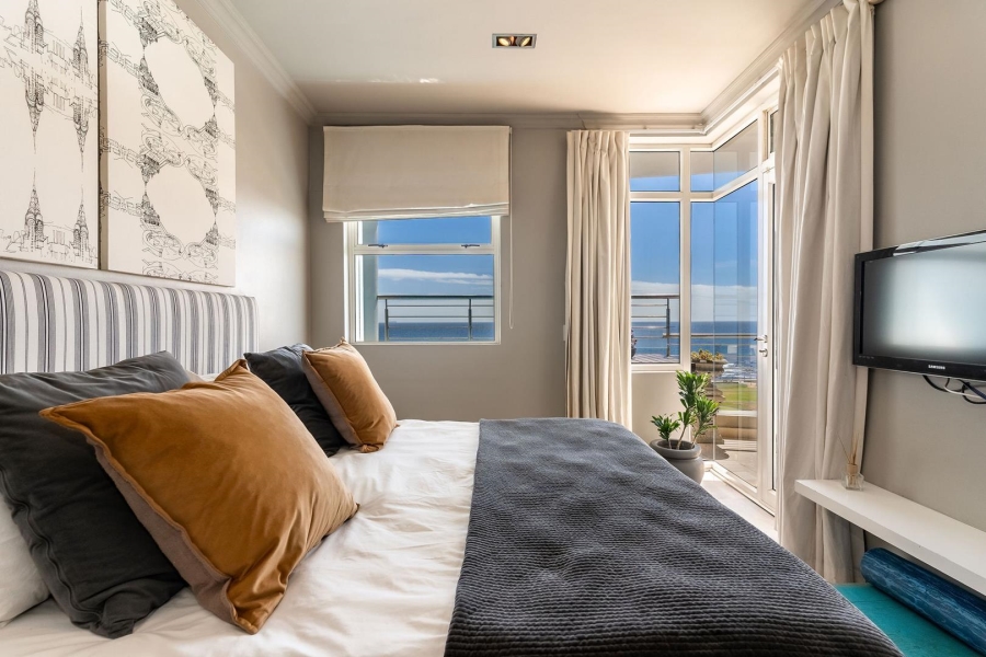 2 Bedroom Property for Sale in Mouille Point Western Cape
